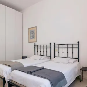 https://anita-flexyrent-apt-in-brera-district-ac-wifi.it-lombardy.com